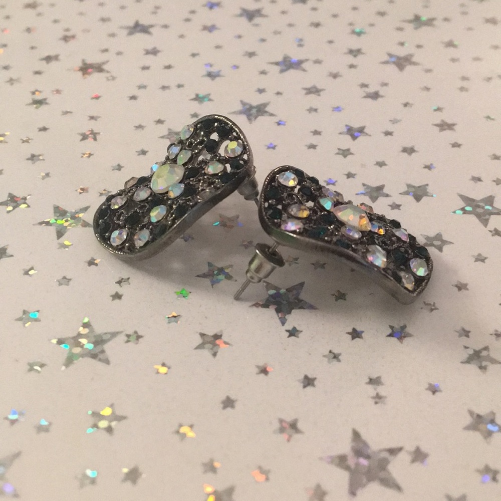 Glam dazzle earrings - Picture 3 of 6